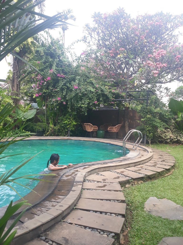 Staycation Hemat di W Home Cipete Jakarta Selatan